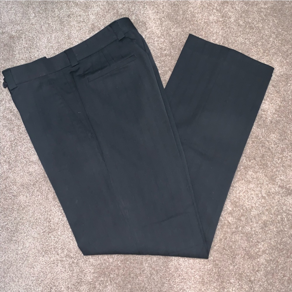 JHane Barnes dark grey with subtle stripe dress slacks Sz32